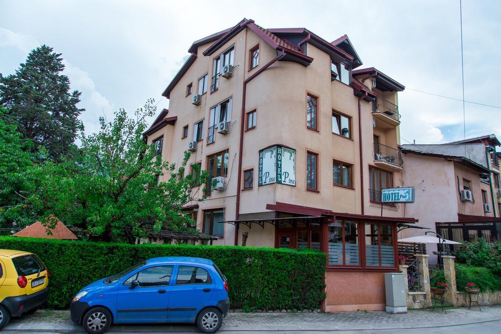 Hotel Pine سكوبجي المظهر الخارجي الصورة