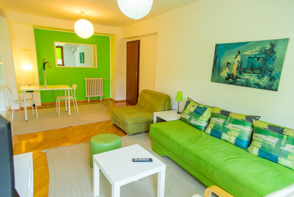 Hotel Pine سكوبجي المظهر الخارجي الصورة
