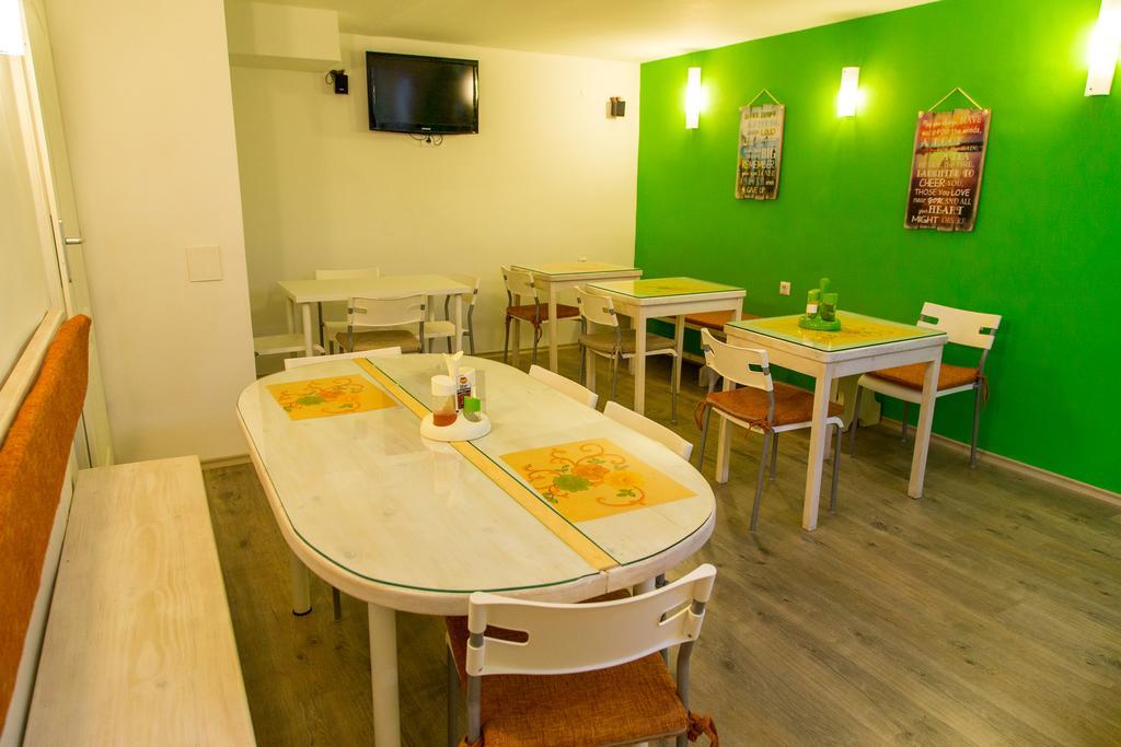 Hotel Pine سكوبجي المظهر الخارجي الصورة