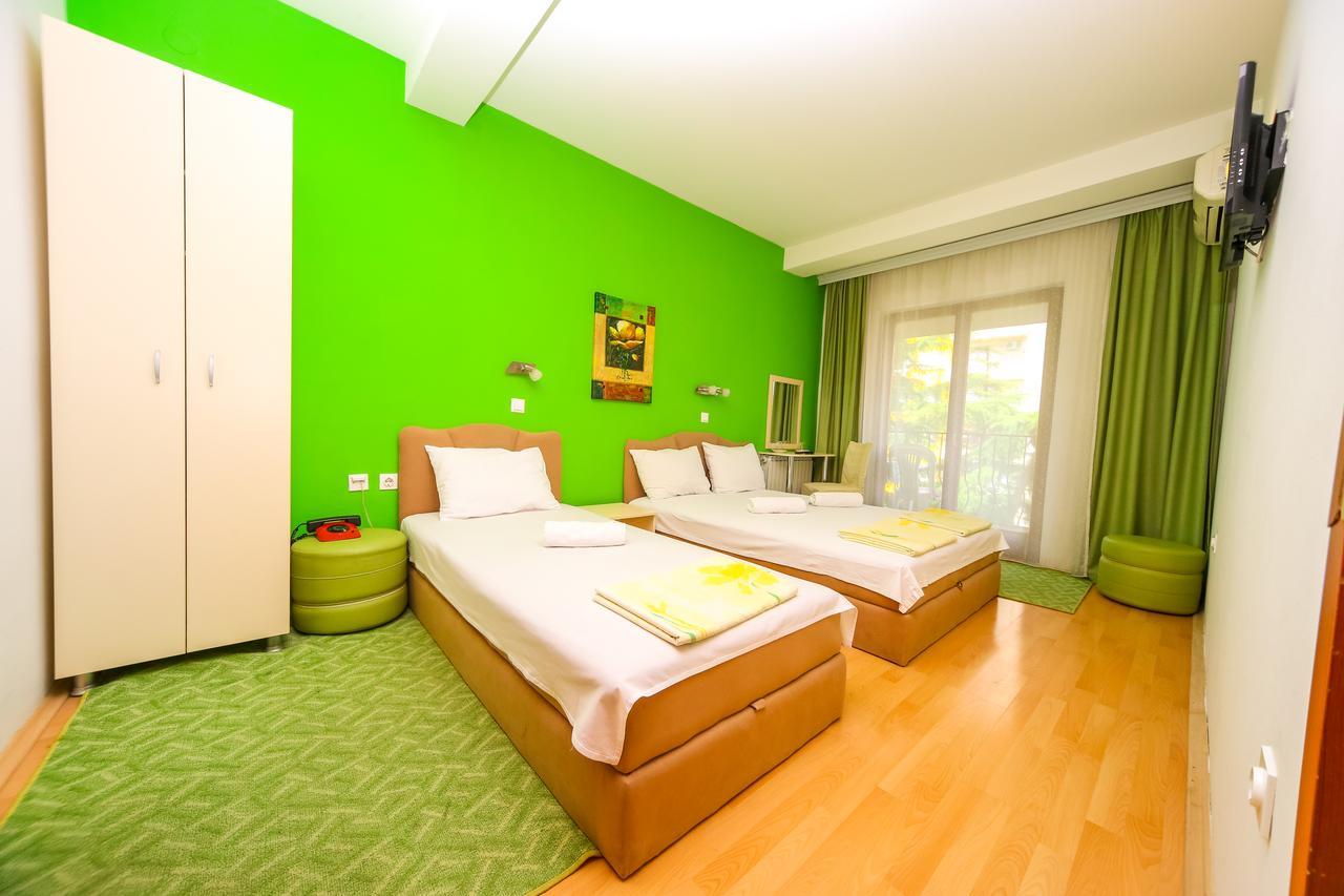 Hotel Pine سكوبجي المظهر الخارجي الصورة